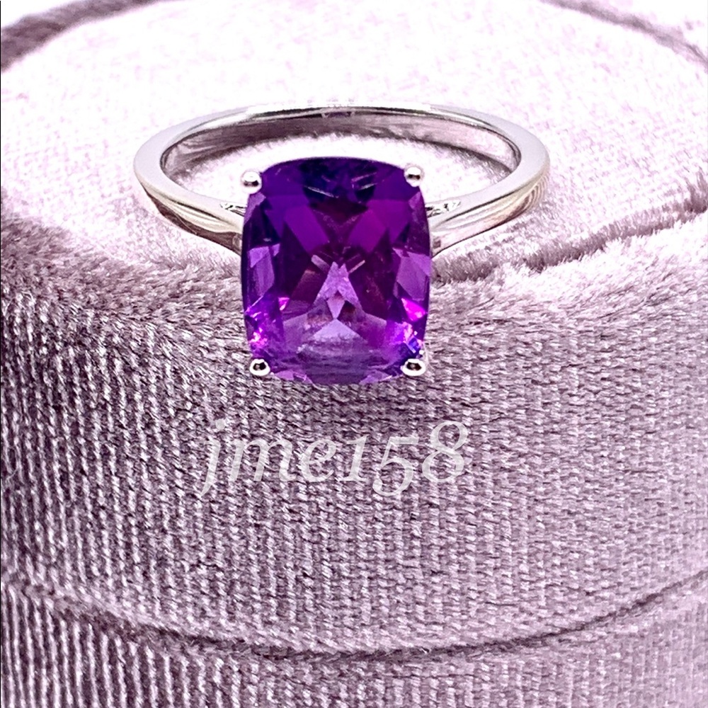 14K White Gold Amethyst Ring